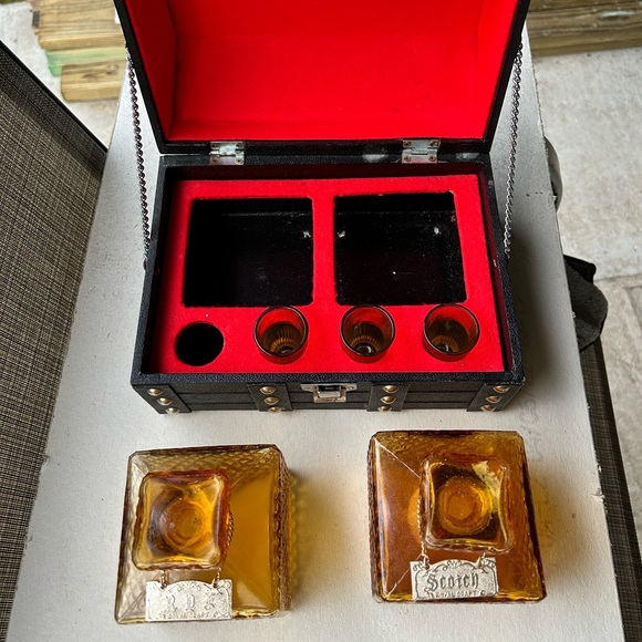 Vintage Whiskey box set - Picture 6 of 15